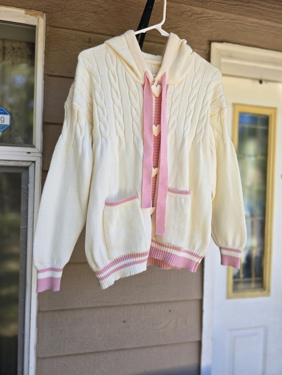 Source Unknown Sweaters - Cream & Pink Cable Knit Hoodie with Heart Buttons - Size XL